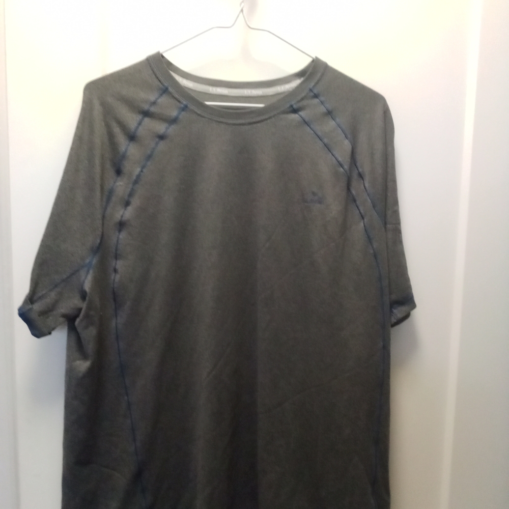 Gray Short Sleeve Tee with Raglan Sleeves